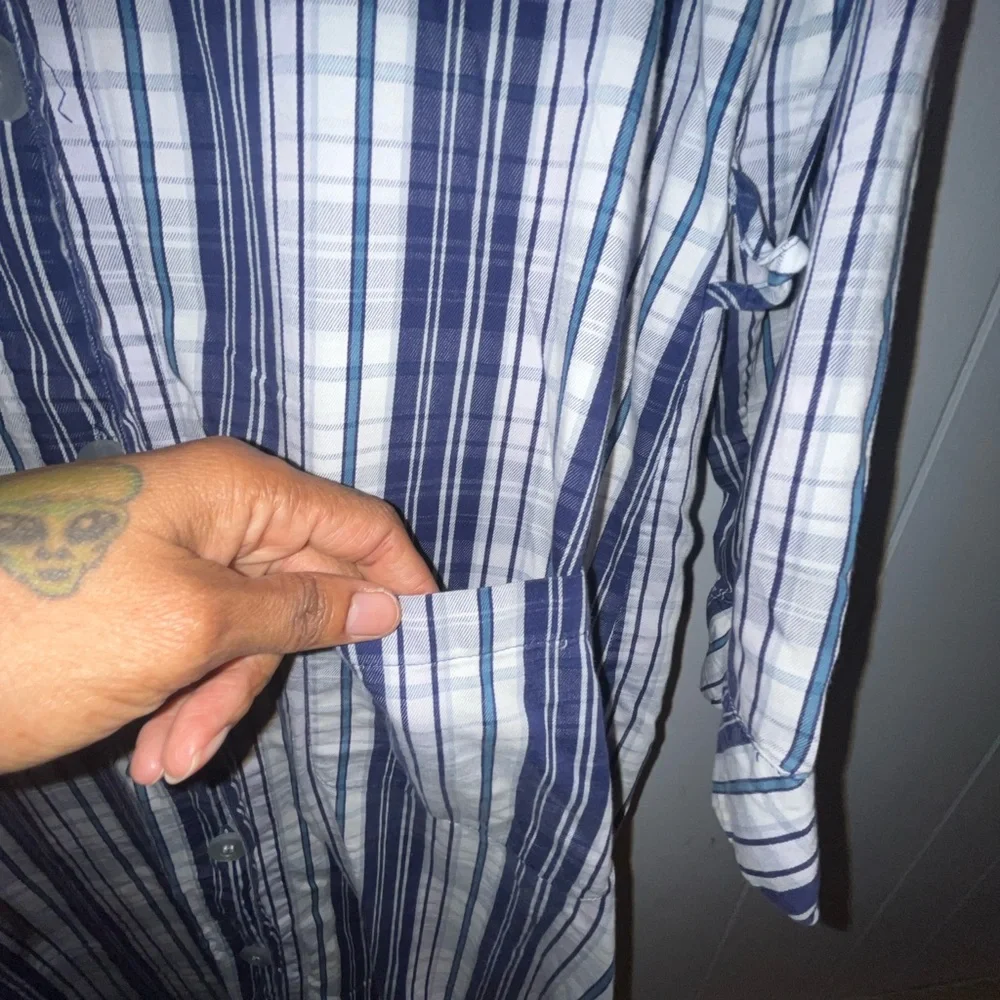 Cabernet Sleepwear Plaid Button Down Robe Split Sides Navy Wht Pockets Size M - Picture 4 of 8